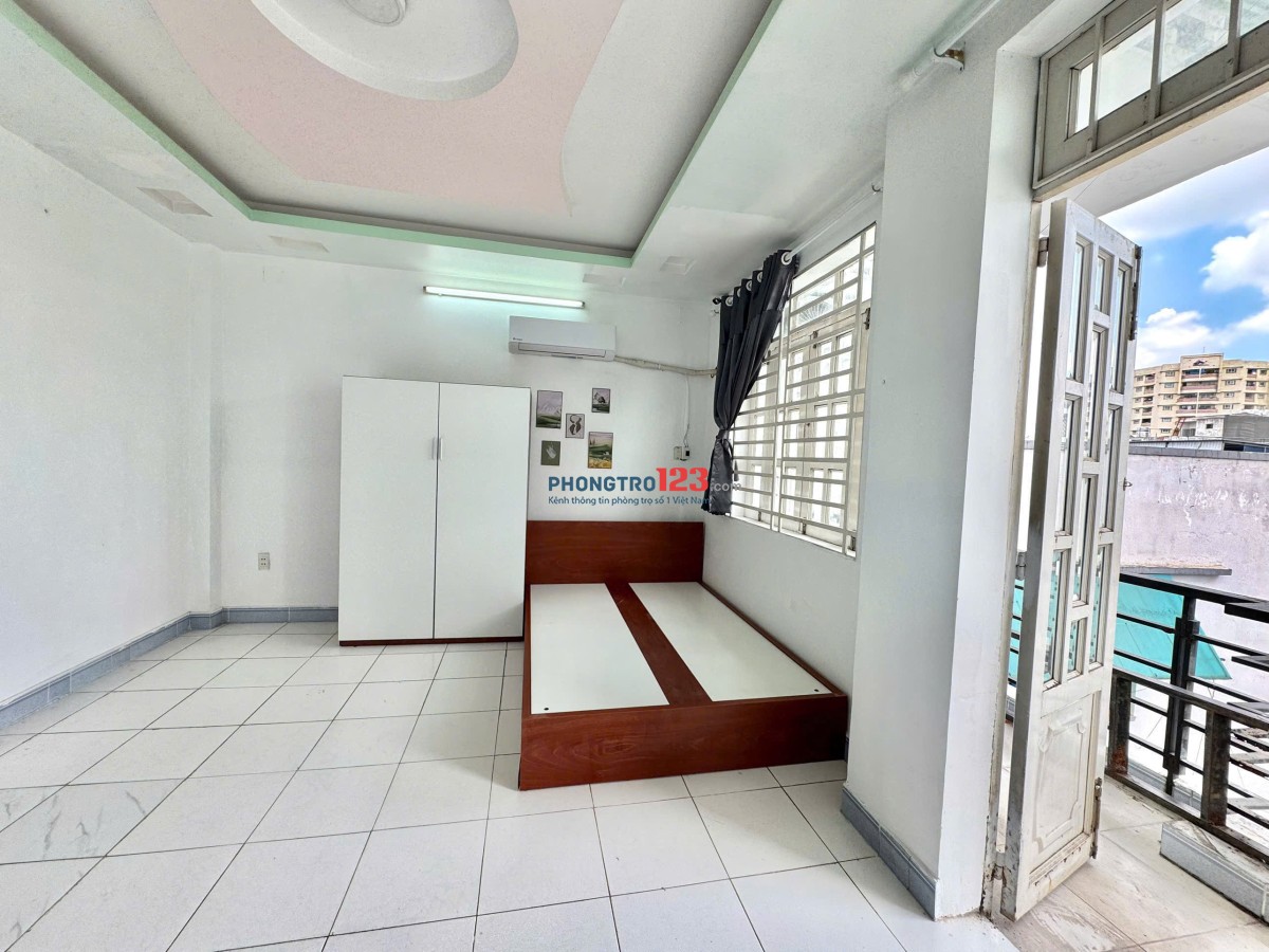 PHÒNG BAN CÔNG, GẦN EMART VÀ CĐ FPT