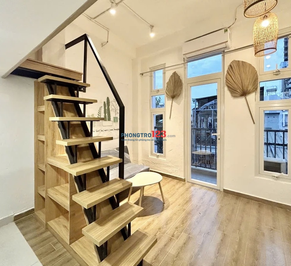 DUPLEX CAO CẤP BAN CÔNG GIÁ 5TR4 NGAY SÂN BAY