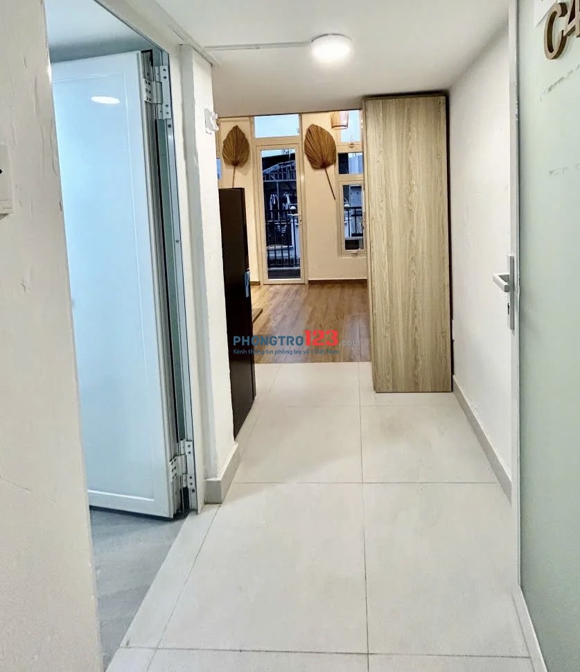 DUPLEX CAO CẤP BAN CÔNG GIÁ 5TR4 NGAY SÂN BAY