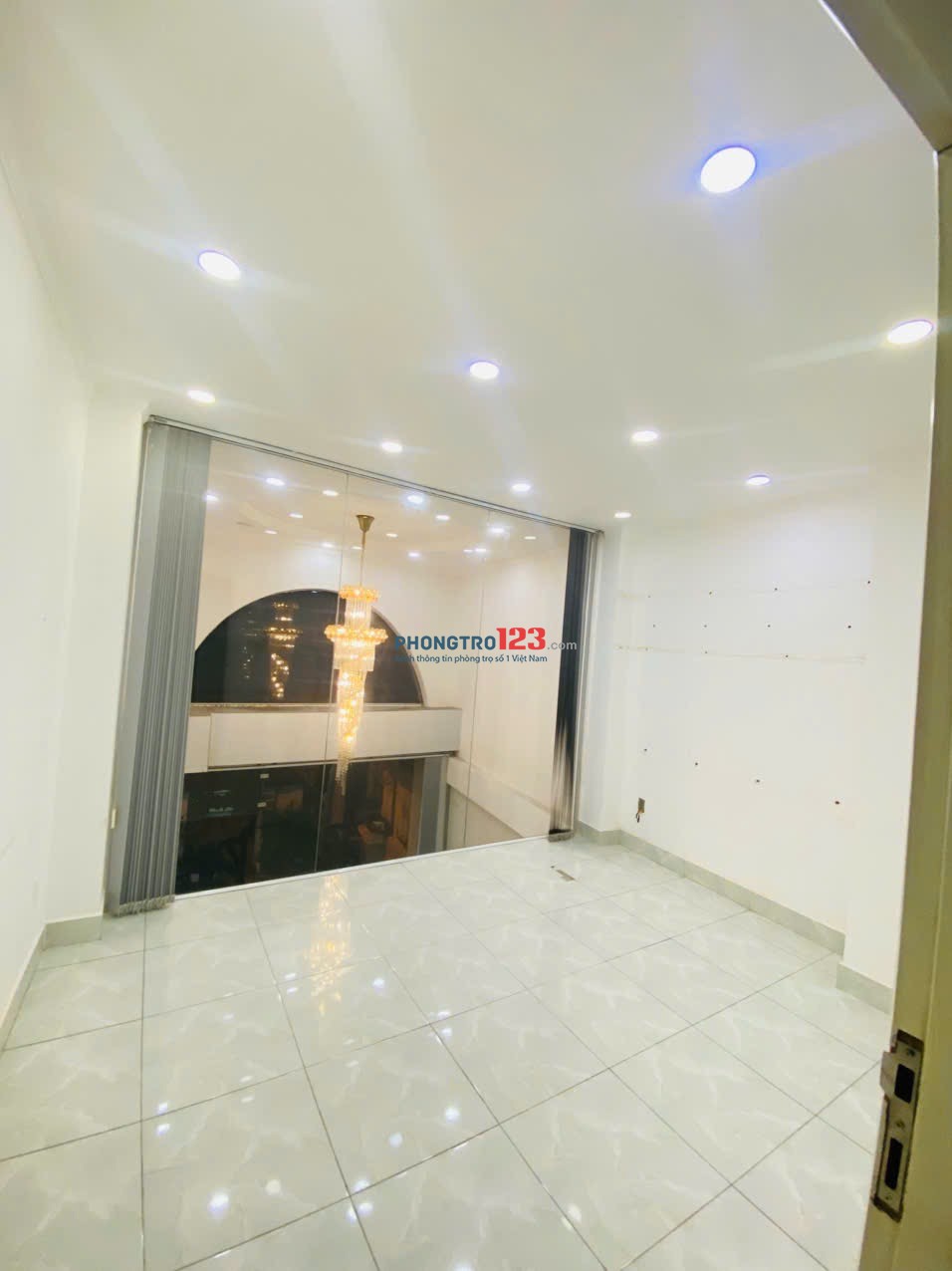 Mặt bằng cho thuê đường Cách mạng tháng tám Quận 10