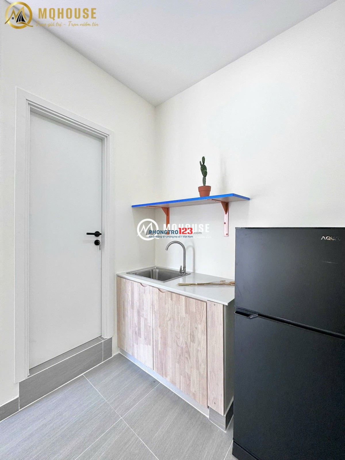 CHO THUÊ CHDV FULL NỘI THẤT BAN CÔNG LỚN NẰM NGAY NGÃ TƯ HÀNG XANH DI CHUYỂN QUA Q1 CHỈ 2P ĐI XE