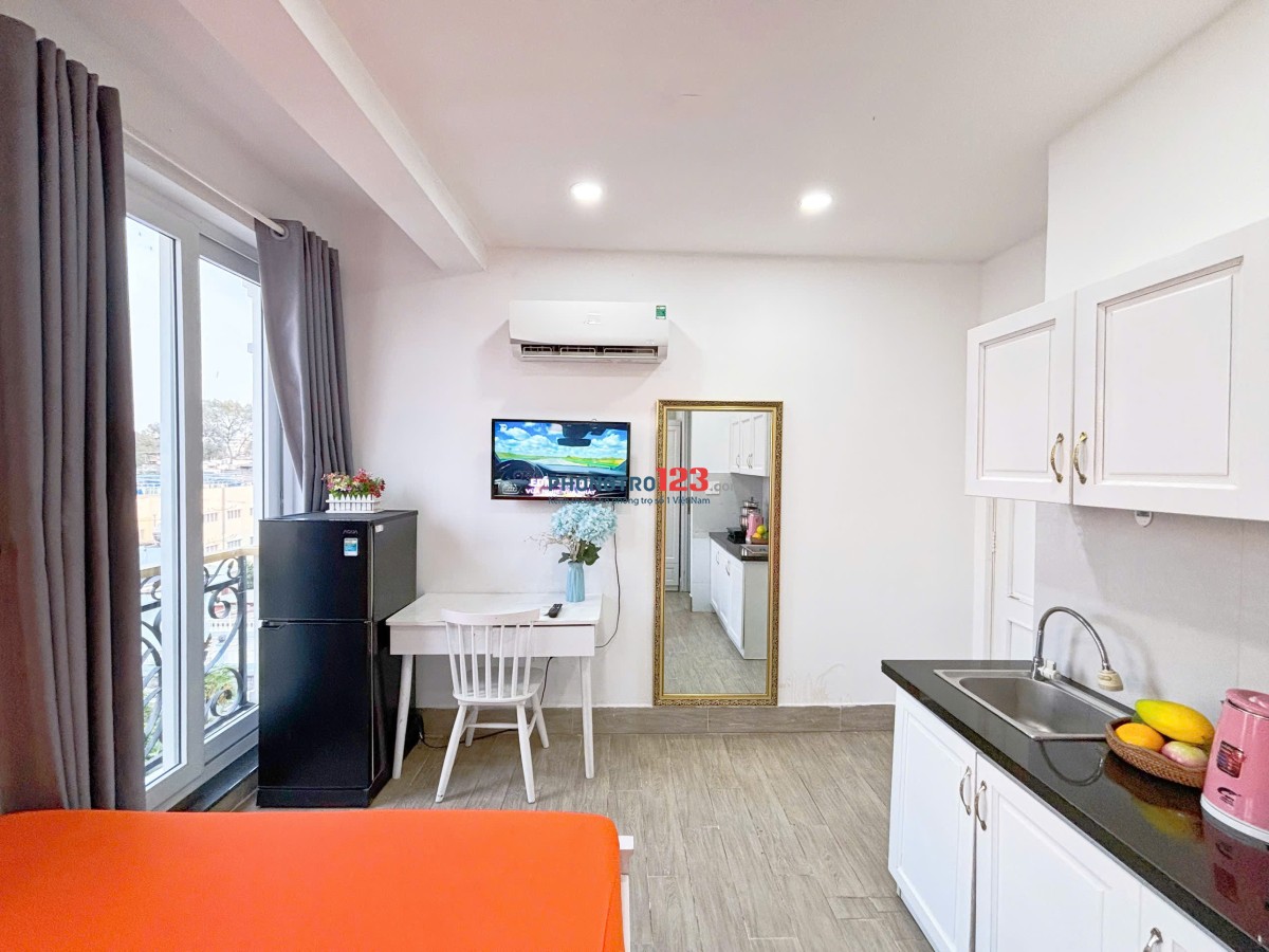 PHÒNG BAN CÔNG GIÁ TỐT NGAY CHỢ BÀU SEN Q5