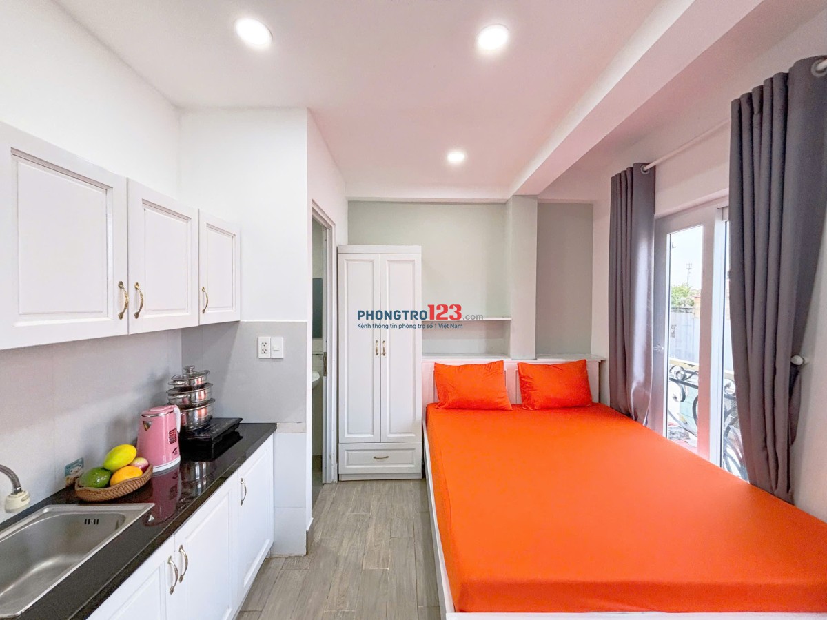 PHÒNG BAN CÔNG GIÁ TỐT NGAY CHỢ BÀU SEN Q5