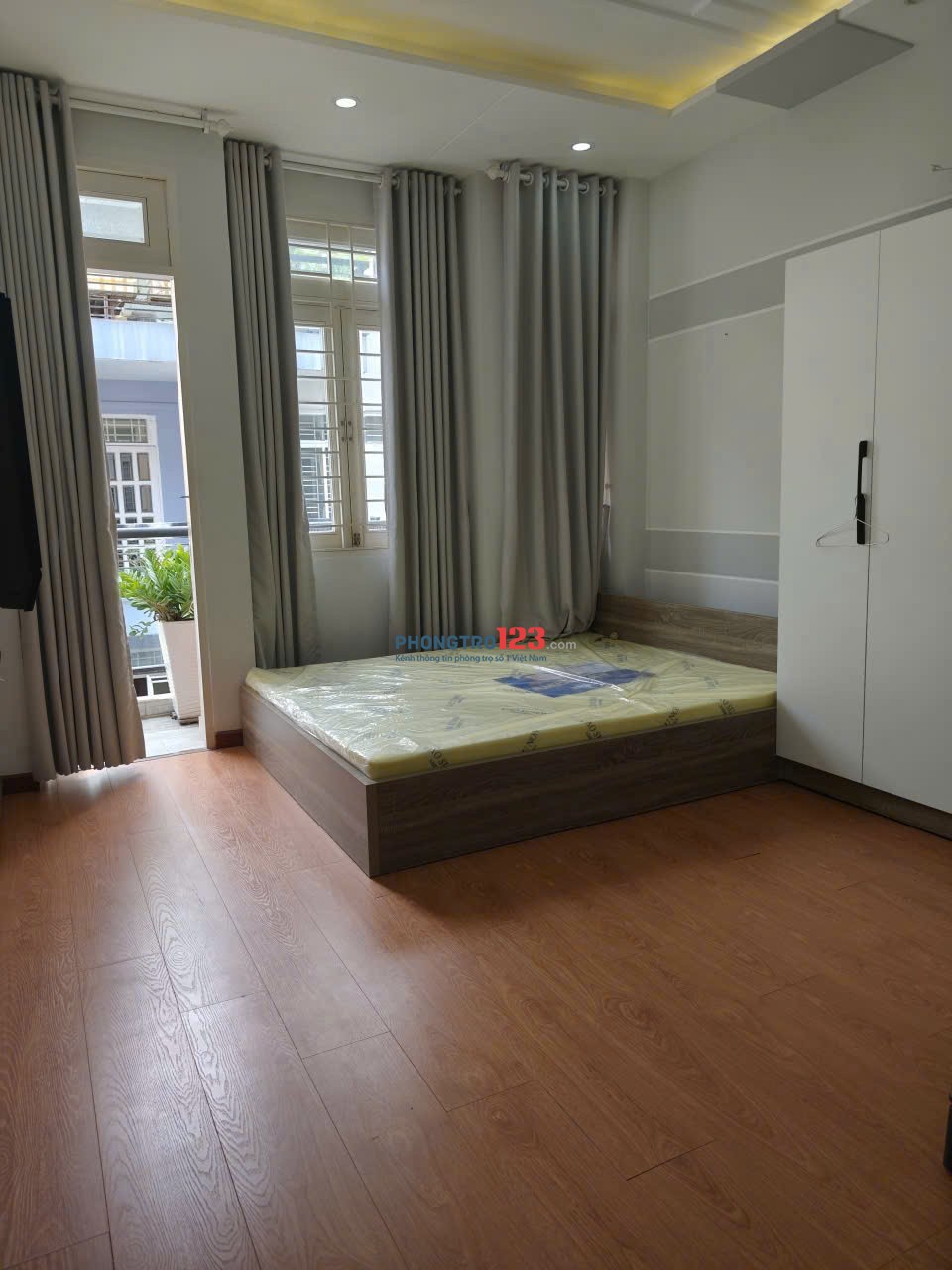 TRỌ BÌNH THẠNH GẦN CHỢ BÀ CHIỂU, NGÃ TƯ PHÚ NHUẬN BAN CÔNG THOÁNG SÁNG 32m2 PHAN ĐĂNG LƯU BÌNH THẠNH