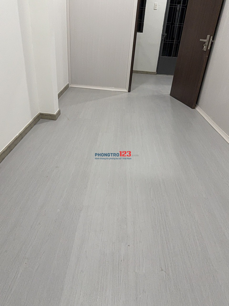 Cho thuê nhà nguyên căn 3 phòng ngủ, hẻm yên tĩnh, gần chợ – Đỗ Tấn Phong, Phú Nhuận