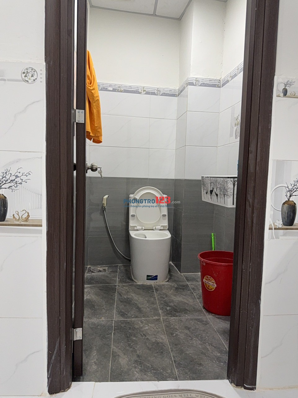 Cho thuê nhà nguyên căn 3 phòng ngủ, hẻm yên tĩnh, gần chợ – Đỗ Tấn Phong, Phú Nhuận