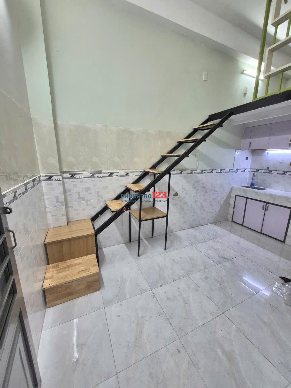 CÁCH SÂN BAY TÂN SƠN NHẤT 20P ĐI XE