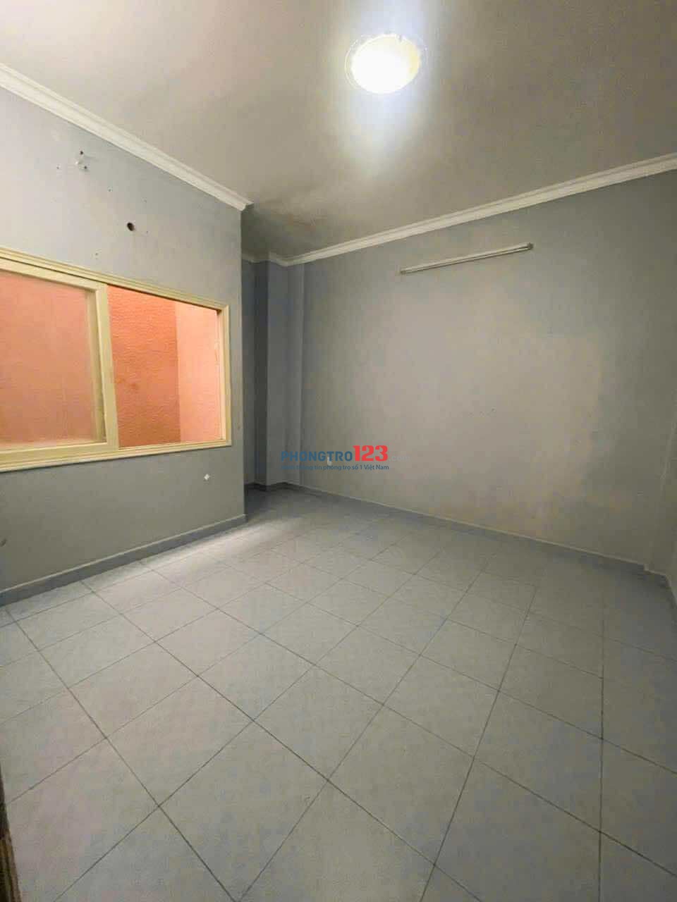 Thuê nhà nguyên căn ngay đường điện biên phủ quận 10 gần trường học bệnh viện, yên tĩnh, dân trí cao