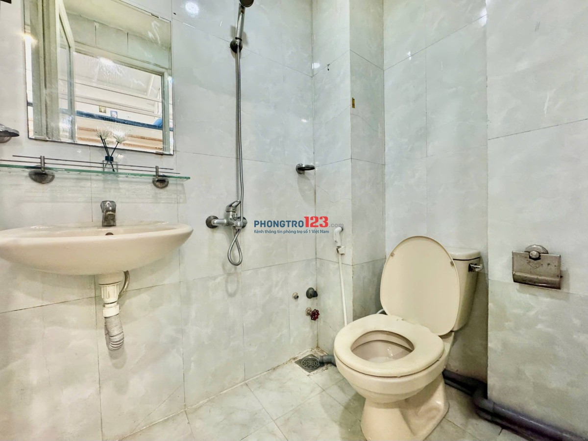 PHÒNG TRỌ CÓ GÁC LỬNG THOÁNG MÁT, FULL NỘI THẤT, CÓ BẾP & WC RIÊNG, 28 PHẠM VĂN CHIÊU