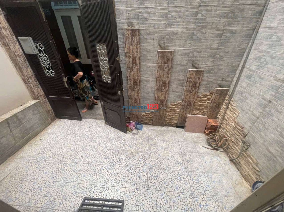 Thuê nhà nguyên căn ngay đường điện biên phủ quận 10 gần trường học bệnh viện, yên tĩnh, dân trí cao