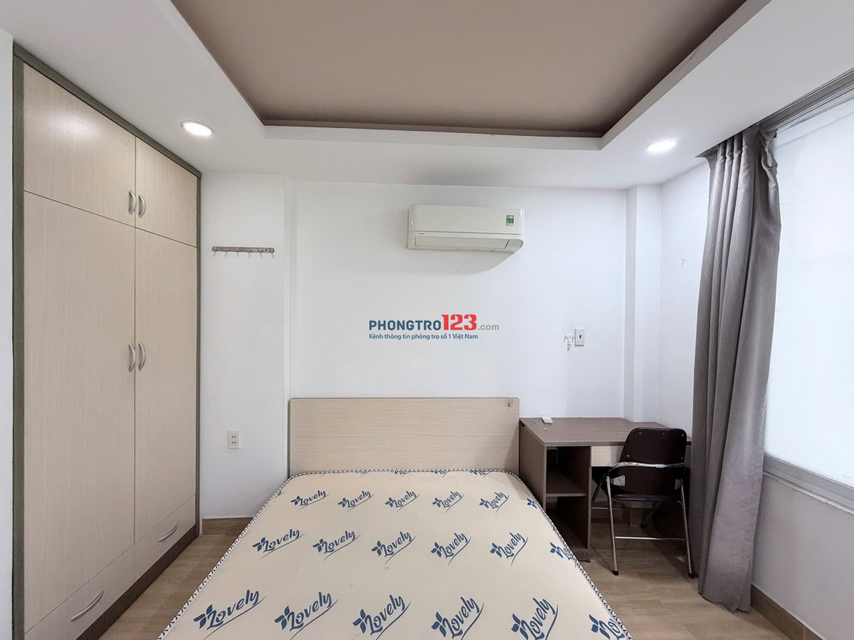 CHO THUÊ CHDV FULL NỘI THẤT BAN CÔNG LỚN NẰM NGAY TRUNG PHÚ NHUẬN GẦN SÂN BAY THUẬN TIỆN QUA Q1,3,…