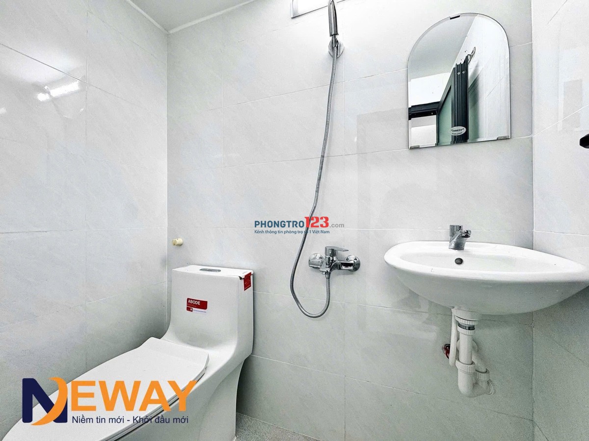 Cho Thuê Phòng Ban Công, Gác Cao Gần Đại Học Văn Hiến và Đầm Sen