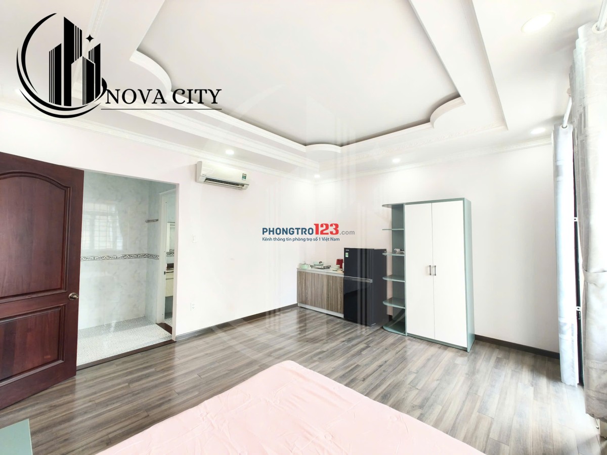 Chính chủ cho thuê mới tinh ban công view đẹp có thang máy