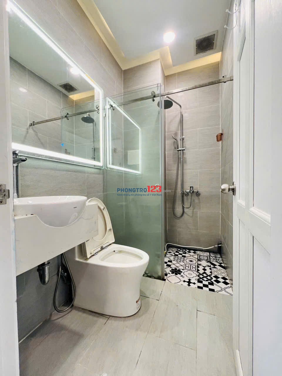 Phòng Cửa Sổ Full Nội Thất 32m2 Lê Quang Định Bình Thạnh Gần Chợ Bà Chiểu Cầu Bông Hàng Xanh Quận 1