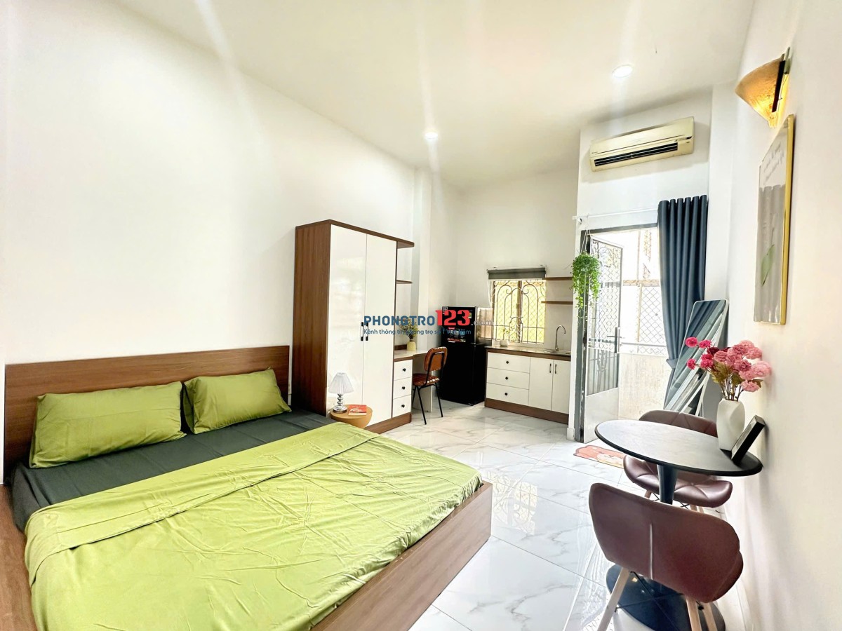 Phòng Trọ Ban Công Full Nội Thất Mới Xây Bạch Đằng Bình Thạnh Gần Hàng Xanh Chợ Bà Chiểu Cầu Bông