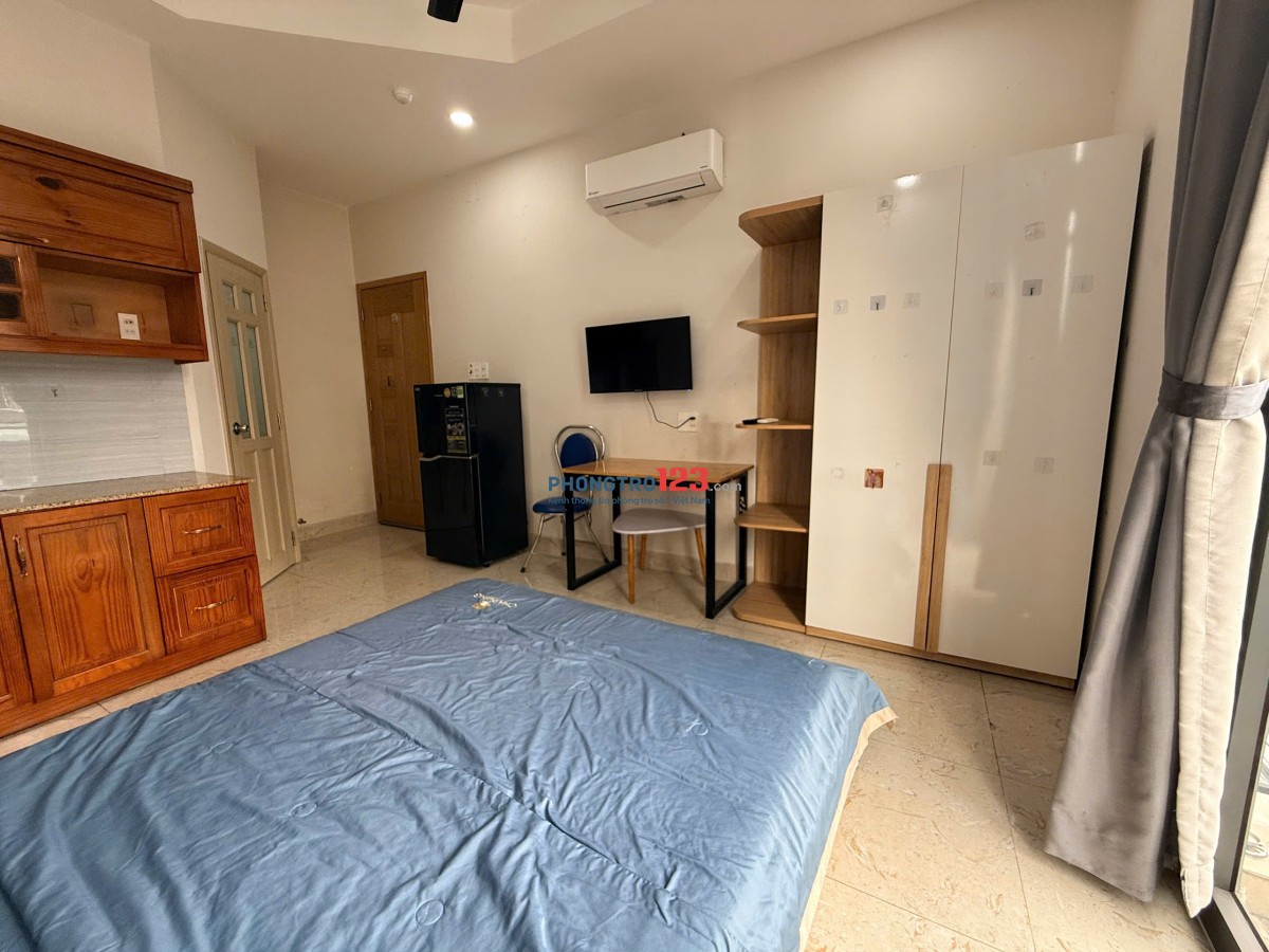 Studio ban công sáng – trung tâm Bình Thạnh