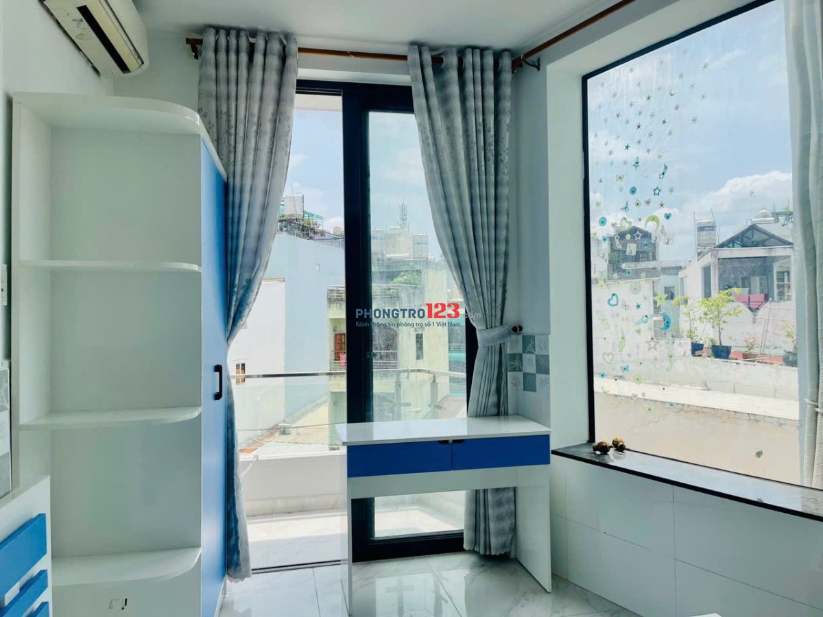 Cho Thuê Studio Ban Công Đón Nắng , Giá Tốt , 30m2 - Đường Thành Thái , Gần Cầu Vượt Ba 3/2 Q10