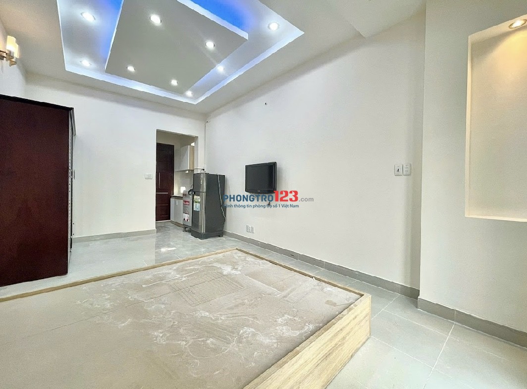 Cho Thuê Phòng Bình Thạnh gần chợ Bà Chiểu, giáp Q1 có bancong, máy giặt riêng giá từ 5.2tr