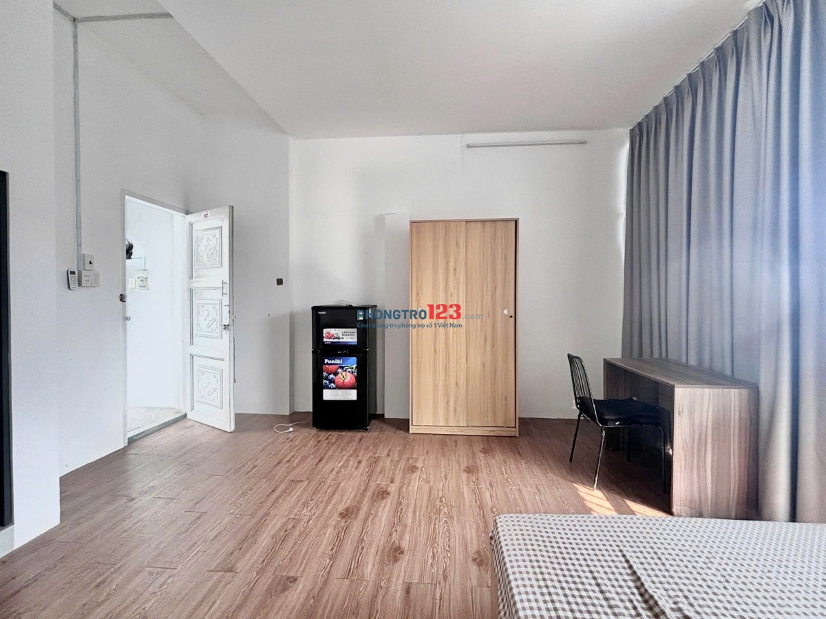 CĂN HỘ DỊCH VỤ CHO THUÊ DẠNG PHÒNG BAN CÔNG, FULL NT, NGAY NGUYỄN DUY TRINH, GẦN NHÀ THỜ TÂN LẬP, 4X