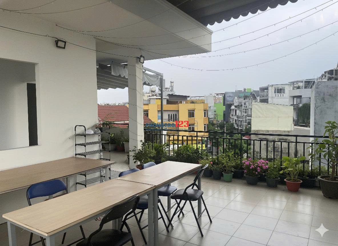 KTX Nam/Nữ, phòng rộng rãi thoáng mát, ưu đãi lớn trong tháng 1