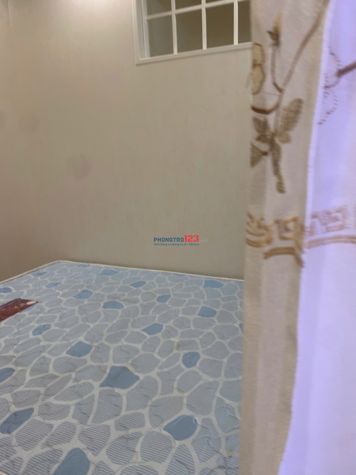 Cho thuê căn hộ 60m2 ở Chung cư Vàng, Khe Sanh, Đà Lạt