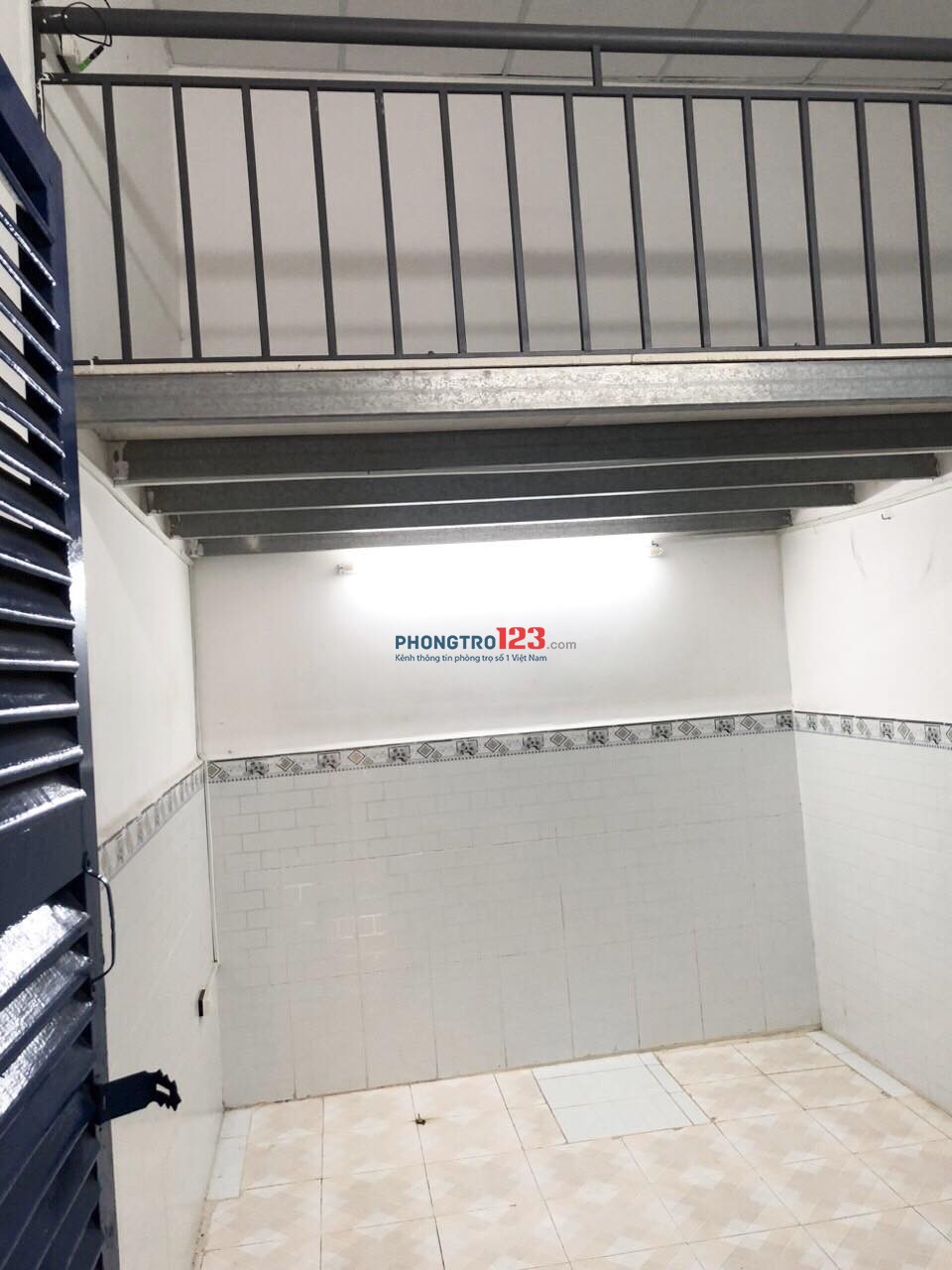 Cho thuê một phòng trọ có gác, thoáng , wc riêng tại Nguyễn Kiệm, P Hạnh Thông