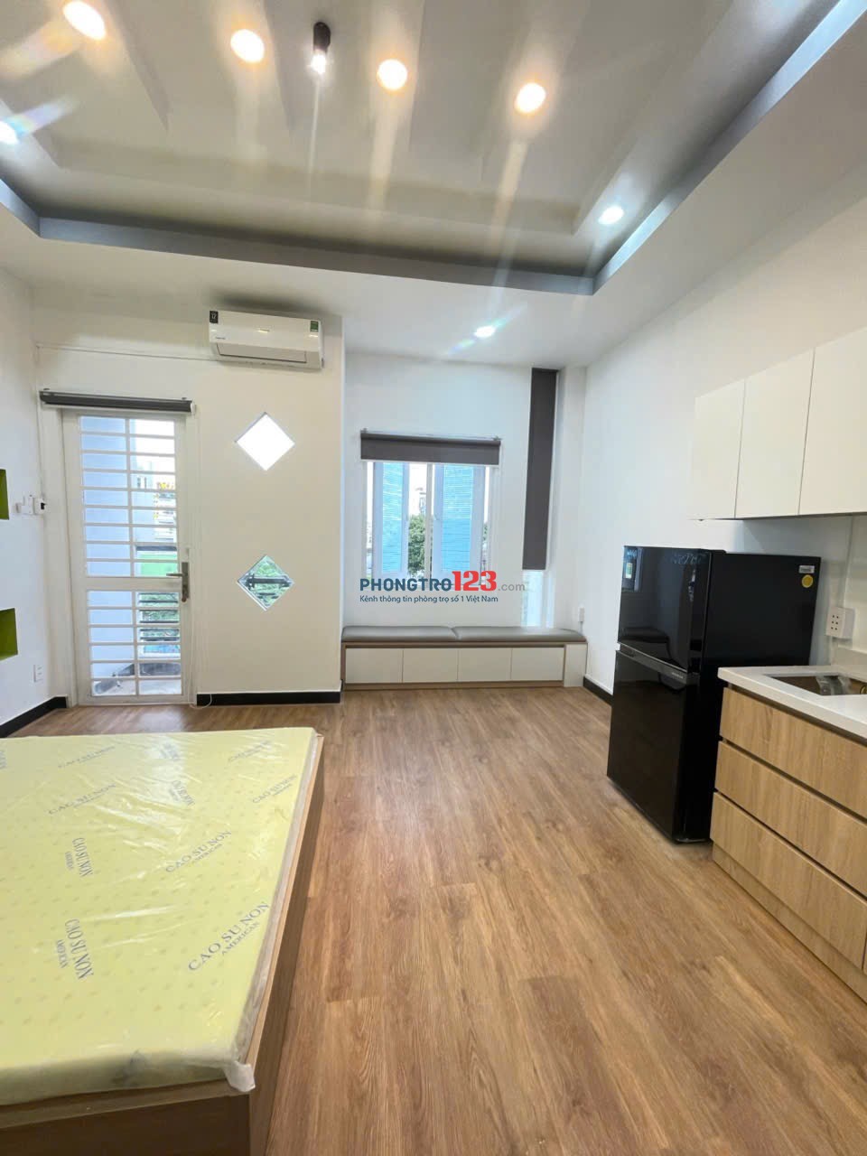 Cho Thuê Phòng Bancong, Full nội thất ngay Nguyễn Văn Trỗi, Phú Nhuận giáp Q1,Q3, Sân bay