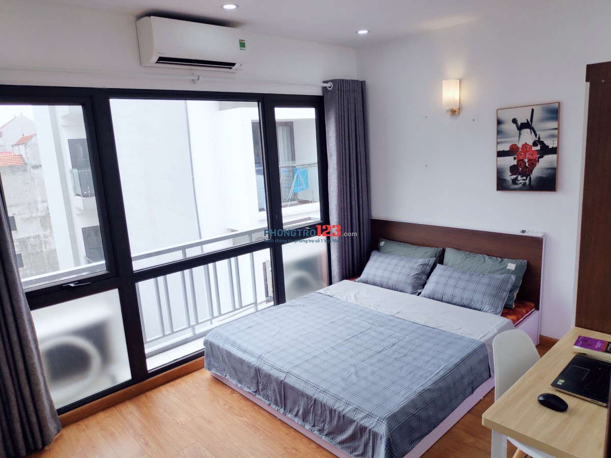 Căn hộ 2 phòng ngủ Lạc Long Quân gần hồ Tây giá 7.2tr