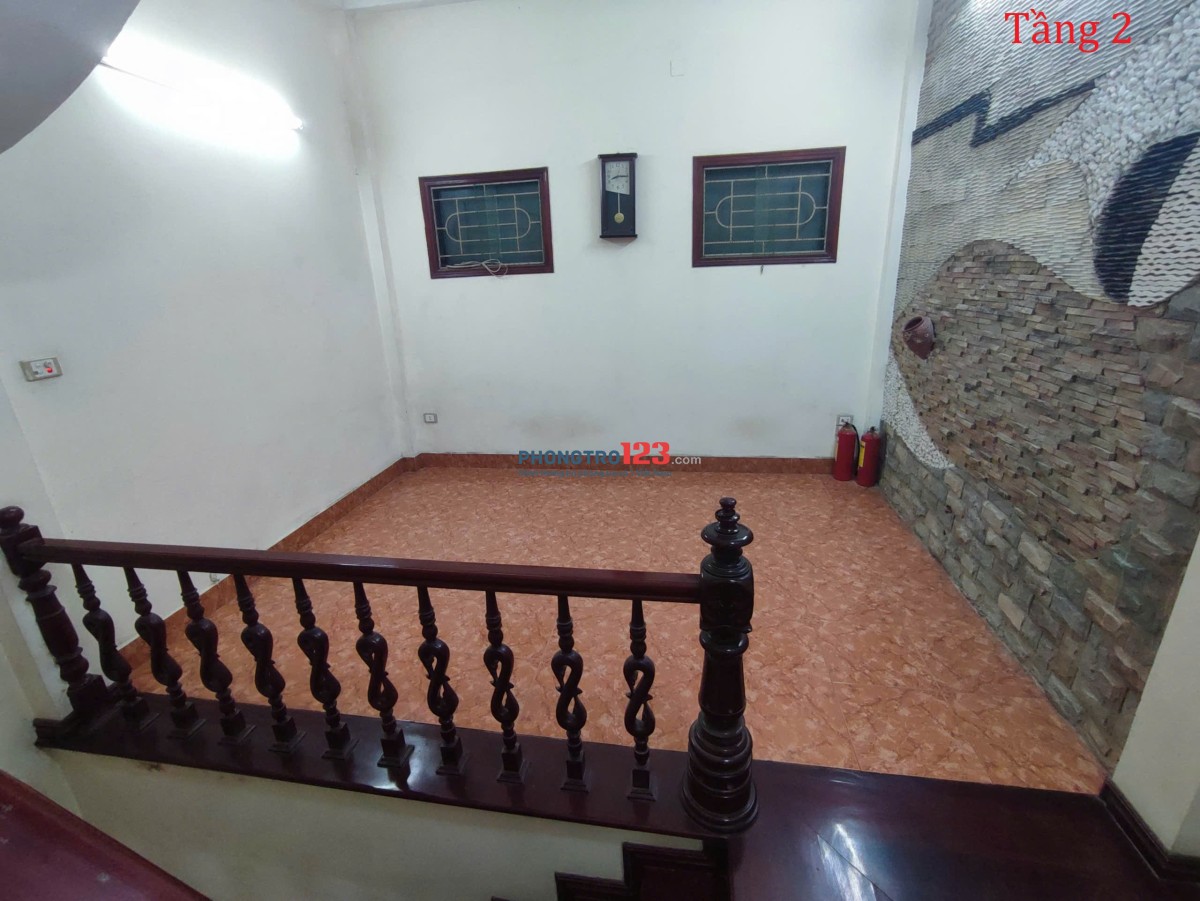 Hiếm! Cho thuê nhà 5 tầng x 41m2, sát kđt Ngô Thì Nhậm, ôtô đỗ cửa, không bao giờ ngập