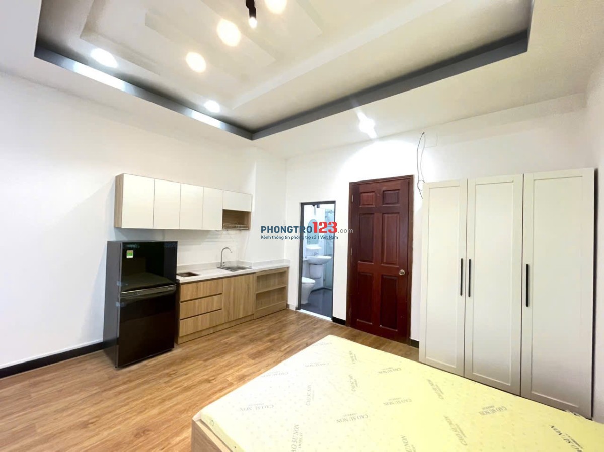 Cho Thuê Phòng Bancong, Full nội thất ngay Nguyễn Văn Trỗi, Phú Nhuận giáp Q1,Q3, Sân bay