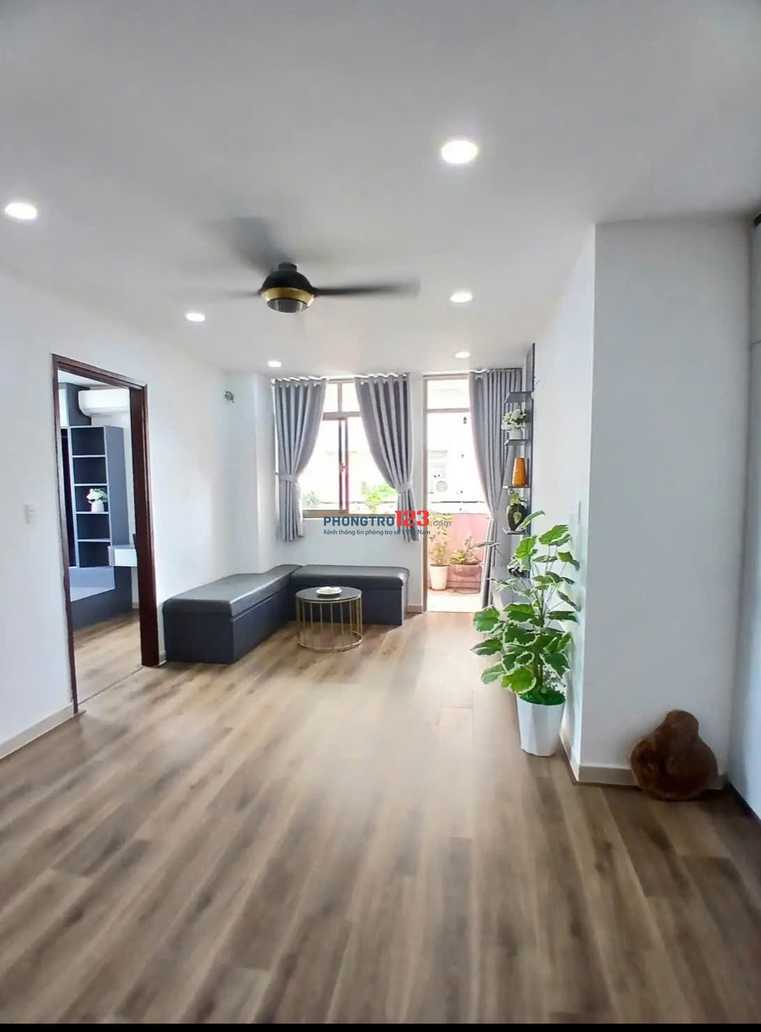 83m2, 2PN, 2WC, Căn góc, Nội thất, 13tr/th, Chung cư Screc, Trường Sa, Q3