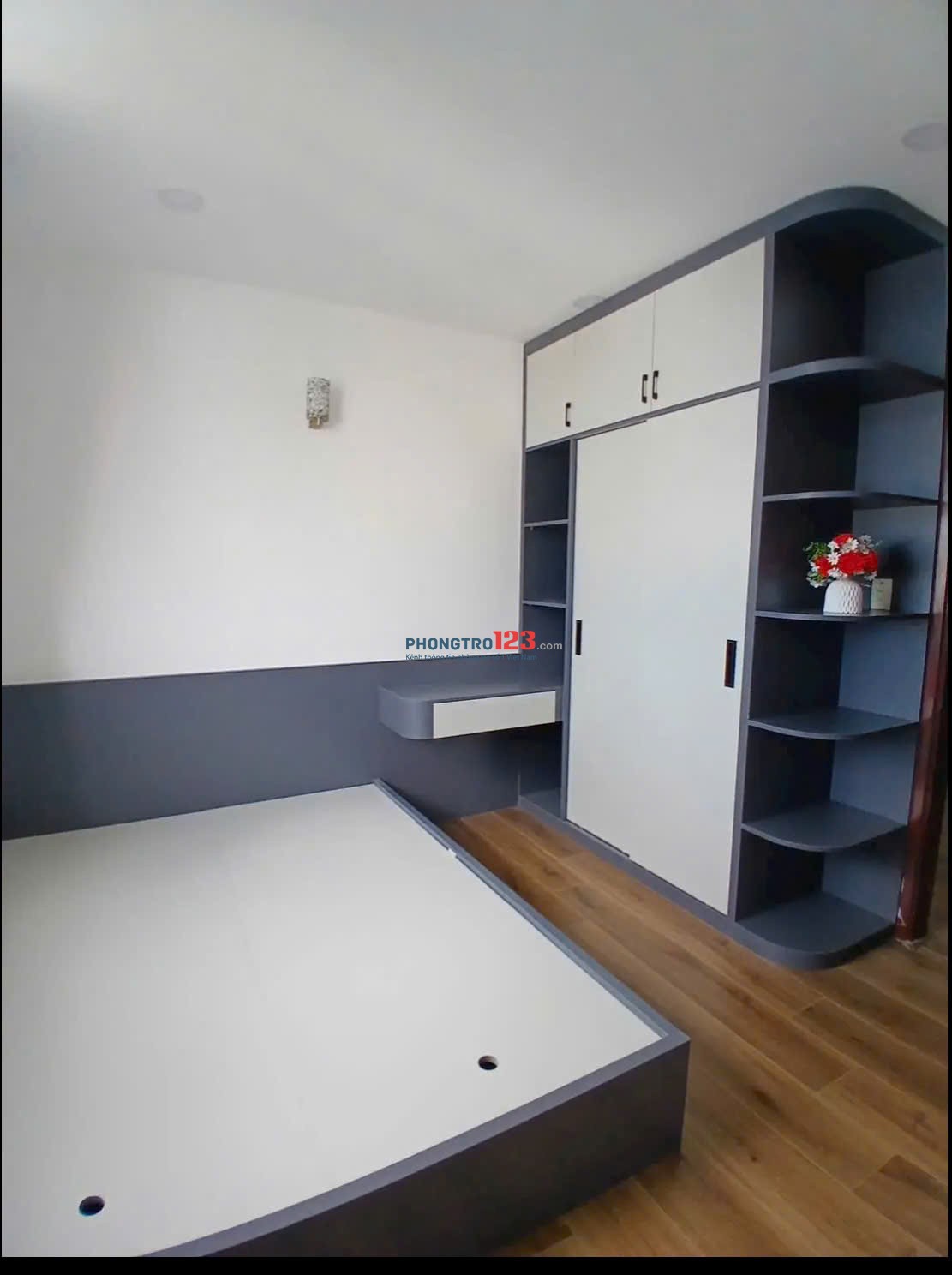 83m2, 2PN, 2WC, Căn góc, Nội thất, 13tr/th, Chung cư Screc, Trường Sa, Q3