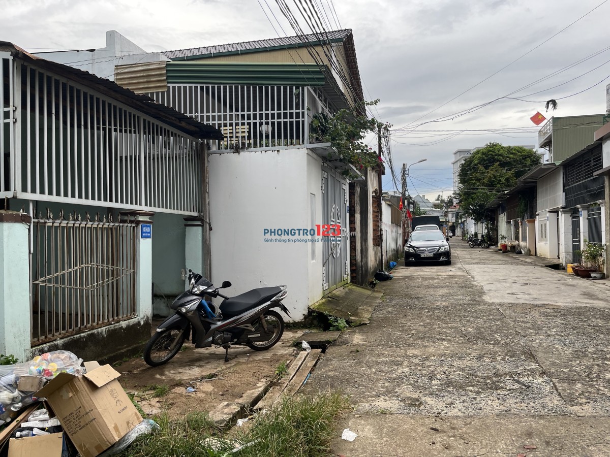 Cho thuê nhà nguyên căn 92m2, đường Nguyễn Tất Thành, TP BMT