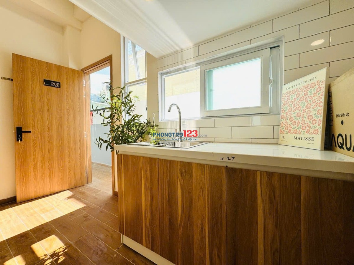 Phòng Gác Rộng Full Nội Thất Thang Máy Nguyễn Thượng Hiền Bình Thạnh Gần Phạm Văn Đồng Phan Văn Trị