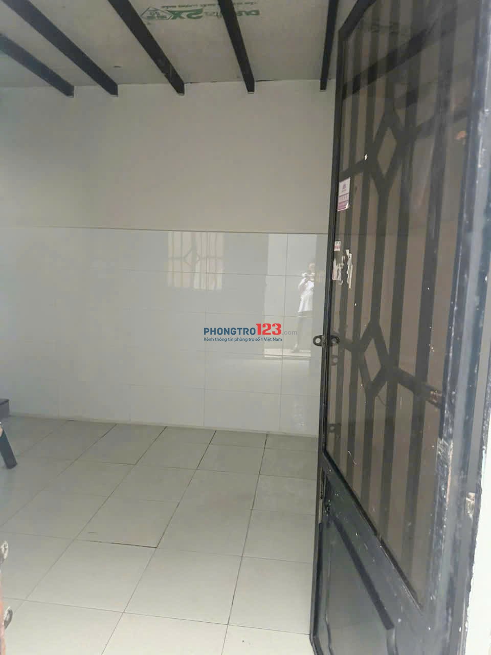 Cho thuê NHÀ TRỌ riêng biệt 24m² gần cầu Đỏ Nguyễn Xí phường 13 Bình Thạnh