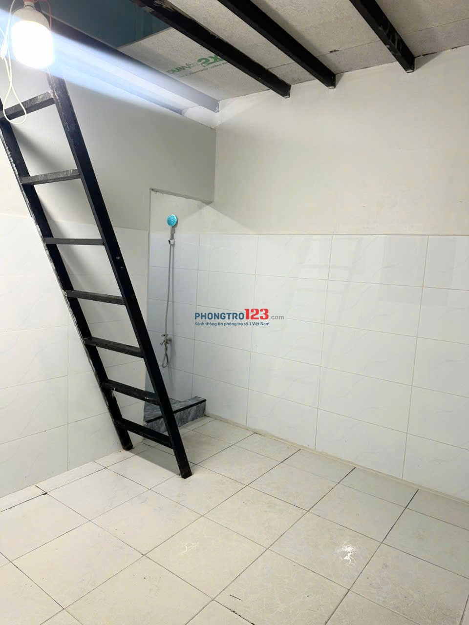 Cho thuê NHÀ TRỌ riêng biệt 24m² gần cầu Đỏ Nguyễn Xí phường 13 Bình Thạnh