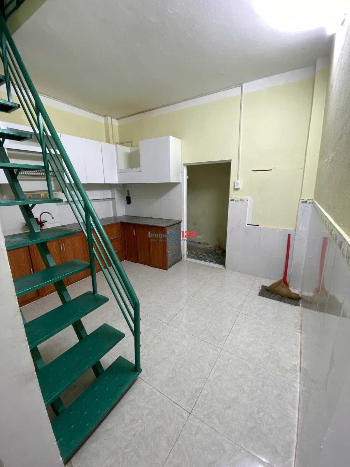 Cho thuê nhà riêng tại Đặng Thành Chơn, 4 triệu, 60 m2, 2PN, 1WC, Q. Quy Nhơn, Bình Định