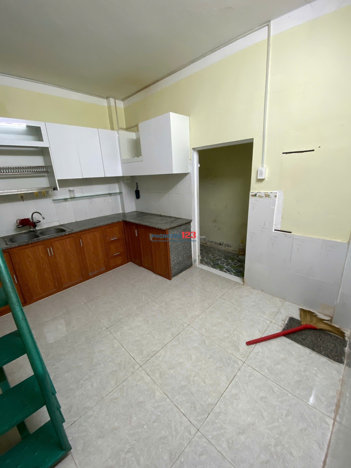 Cho thuê nhà riêng tại Đặng Thành Chơn, 4 triệu, 60 m2, 2PN, 1WC, Q. Quy Nhơn, Bình Định