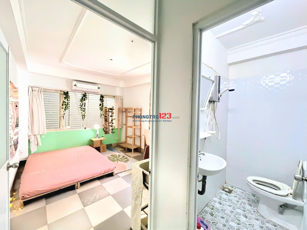 P.02 giá 4tr7 20m2 Lầu 1, 2 cửa sổ nắng đẹp ( Pass phòng )