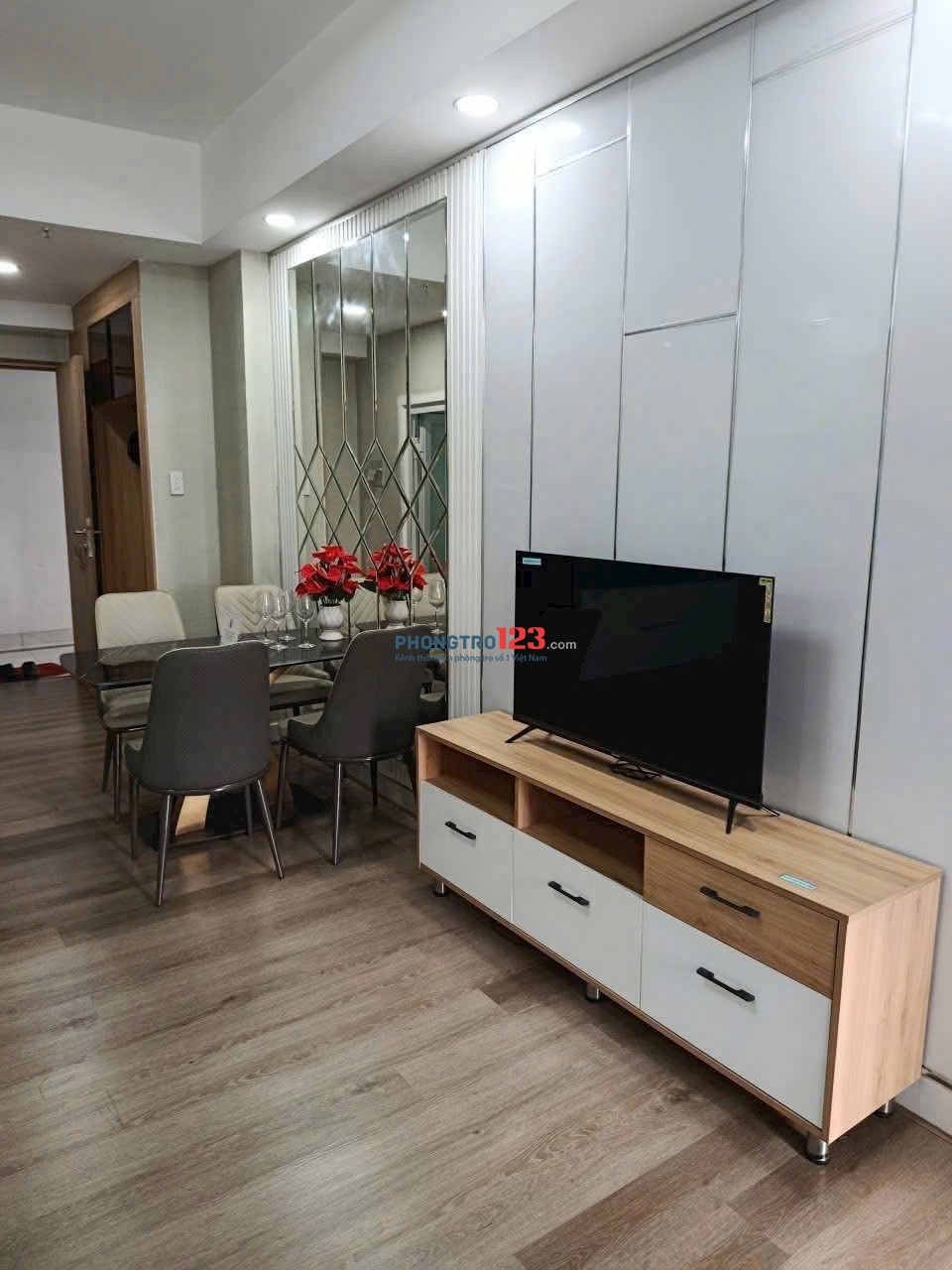 Chung cư Ruby, Nguyễn Sỹ Sách, TB: 97m2, nhà mới, 10tr5, cọc 1 tháng, 3p ngủ