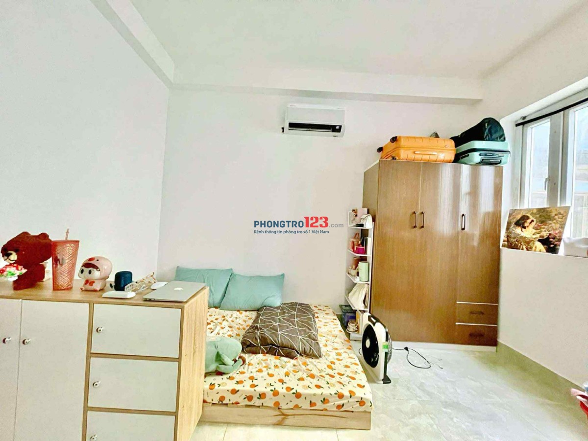 STUDIO FULL NỘI THẤT BAN CÔNG NGAY LÊ VĂN SỸ QUẬN 3 GIÁP PHÚ NHUẬN , QUẬN 1 RA 3/2 CHỈ 5P ĐI XE