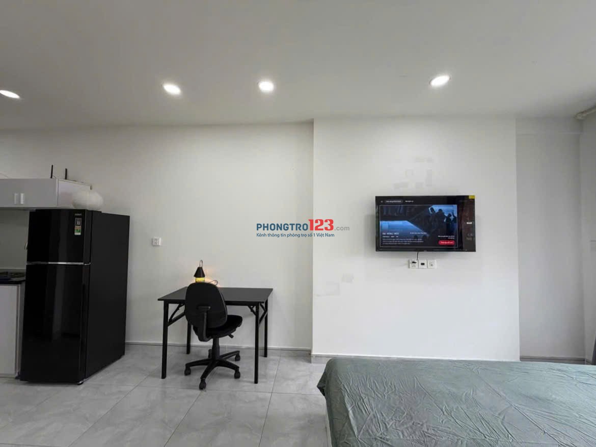 Chung cư Sky Center, dạng office, Nội thất, 45m2, 1PN, 11tr5/th.