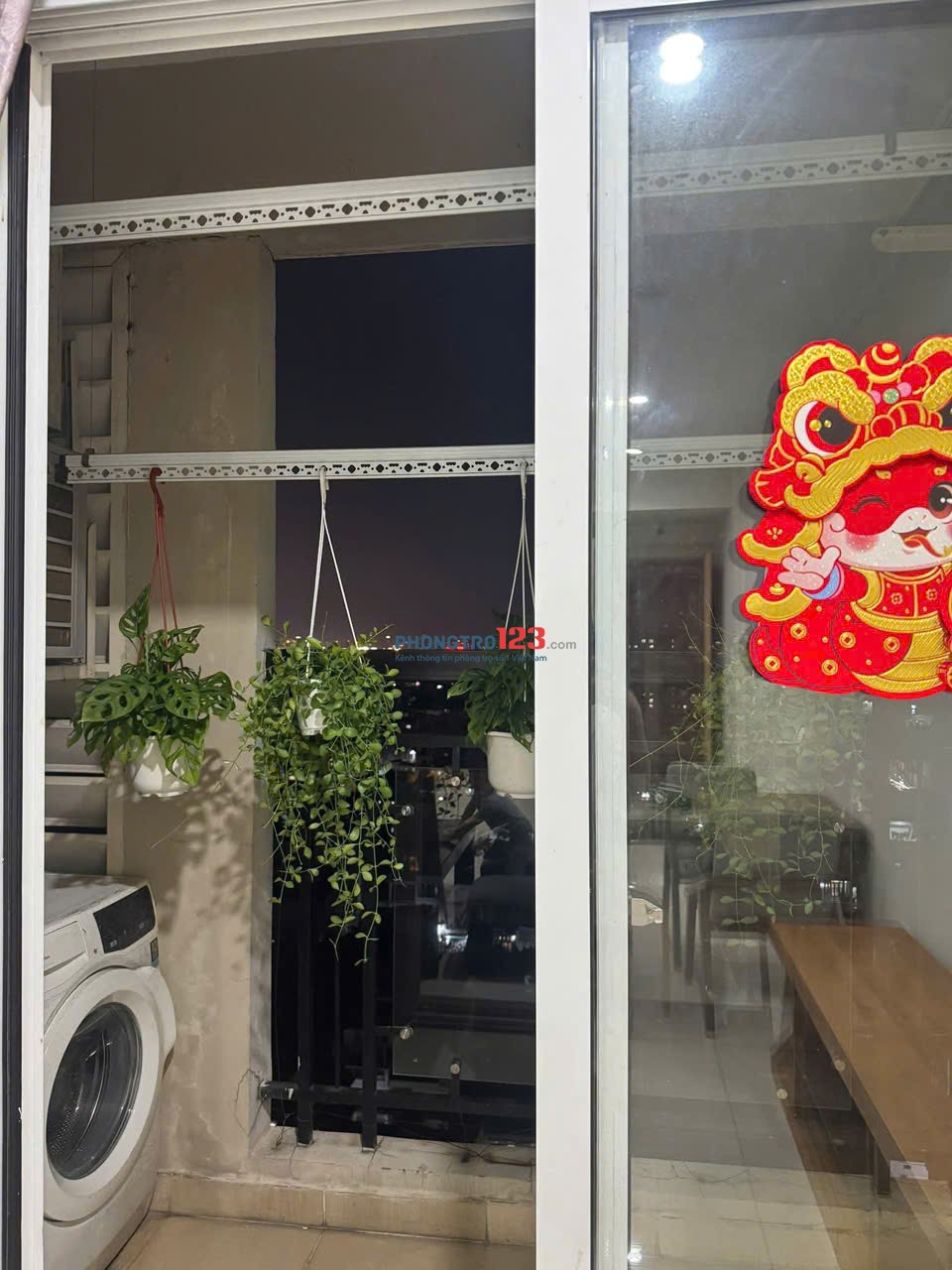 Cho thuê chung cư Phúc Yên 85m2, 2PN, full nội thất có bang cong rộng giá 8.5Tr/th