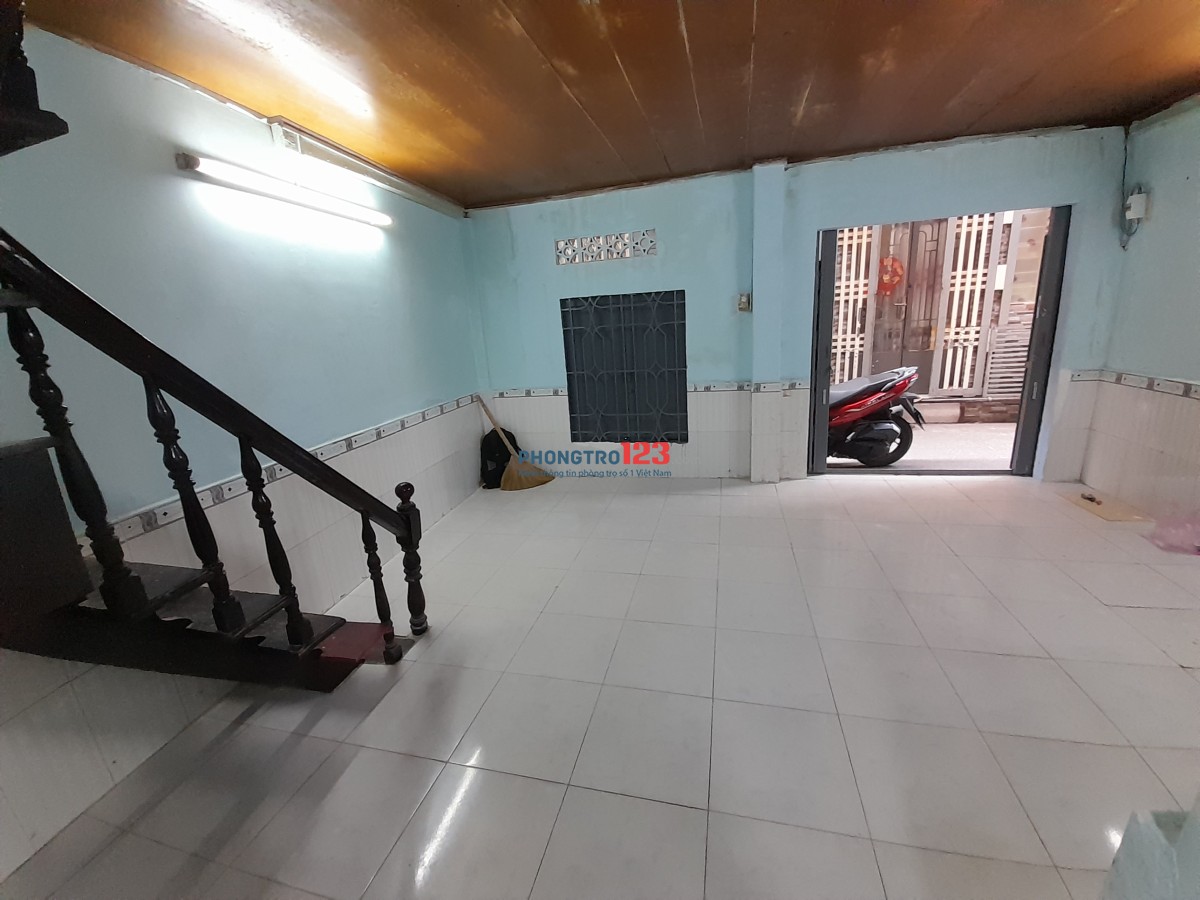 Cho thuê nhà quận 4 (hẽm 148 - 2 sẹc) diện tích 20 mét vuông (5 x 4), hẽm trước nhà 2m