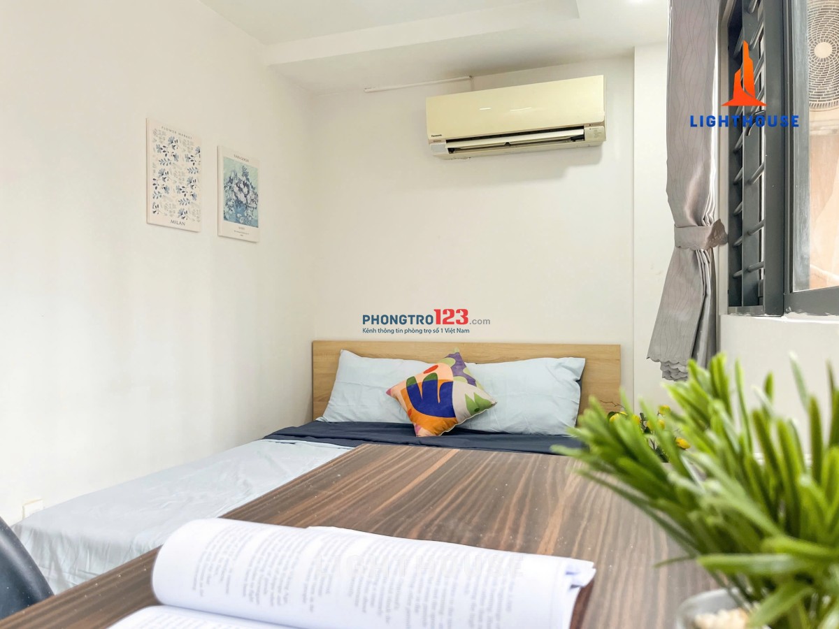 CHO THUÊ PHÒNG BÌNH THẠNH GẦN METRO, NGÃ TƯ HÀNG XANH, THANG MÁY, HẦM XE. FULL NỘI THẤT