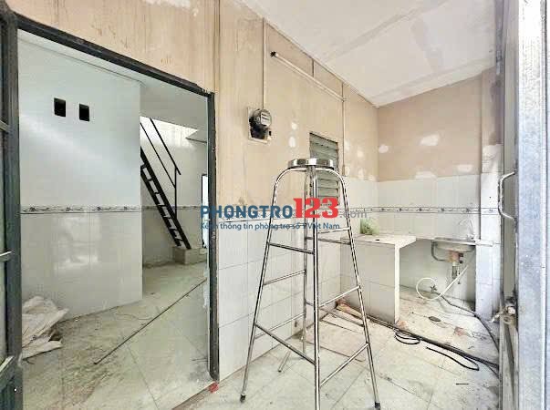 1 TRỆT 1 LẦU TÁCH BẾP, CÓ BAN CÔNG RIÊNG SIÊU RỘNG CHỈ 3TR5 SẴN ML 