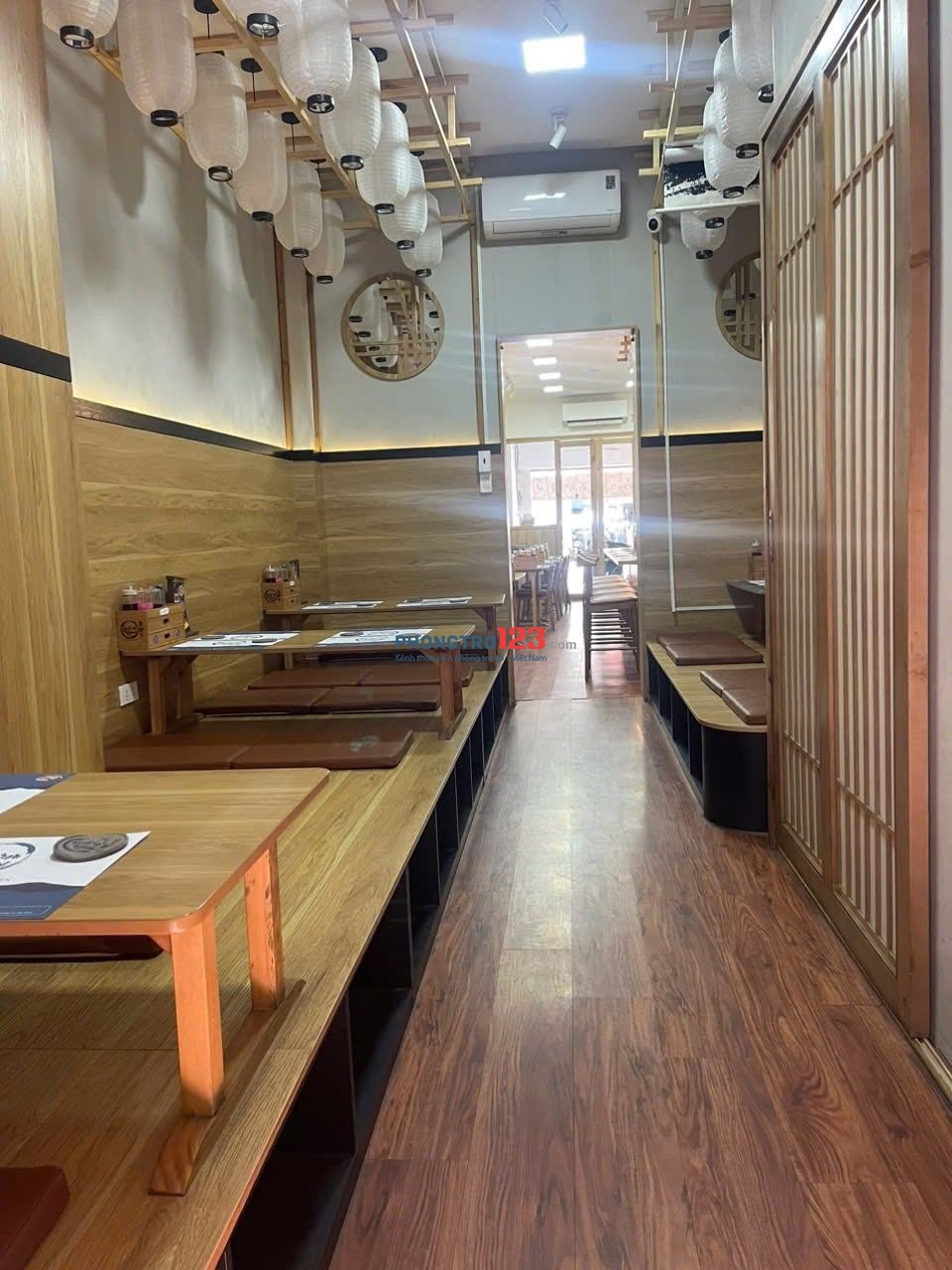 Cho thuê nhà nguyên căn - Nhà mặt tiền kinh doanh 61 Phan Huy Ích, phường 15, quận Tân Bình