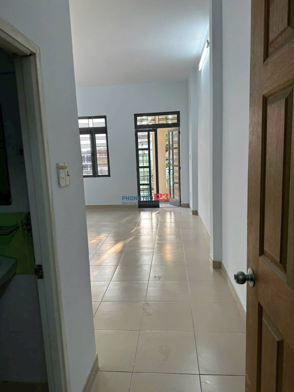 Cho thuê nhà MT Nguyễn Lộ Trạch gần Aeon Tân Phú.