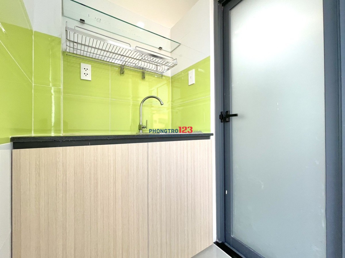 PHÒNG MỚI XÂY 100% BAN CÔNG NGAY ĐH VĂN HIẾN, Ô TÔ TẬN NHÀ