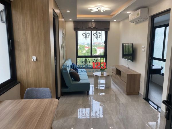 Căn hộ 1k1n sân thượng view hồ full nội thất tai Lạc Long Quân Tây Hồ